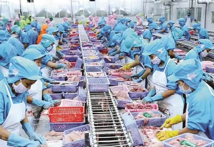 Tính chất nước thải chế biến thực phẩm đa dạng và phức tạp. Tính chất nước thải chế biến thực phẩm đa dạng và phức tạp.