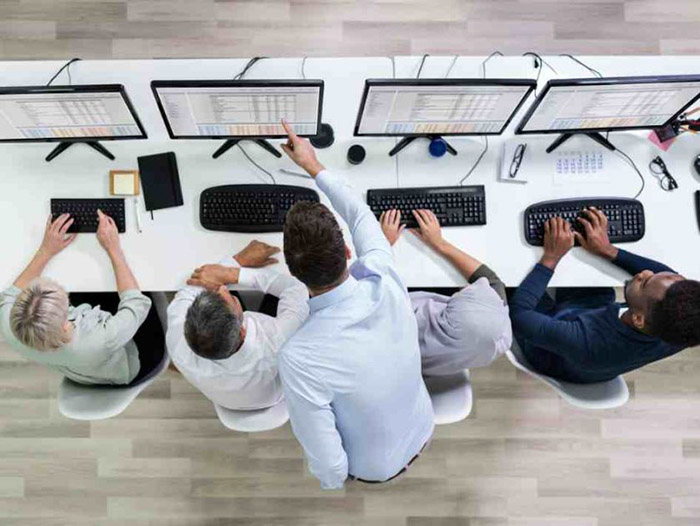 CSV cần gắn liền chiến lược và vận hành doanh nghiệp. CSV cần gắn liền chiến lược và vận hành doanh nghiệp.