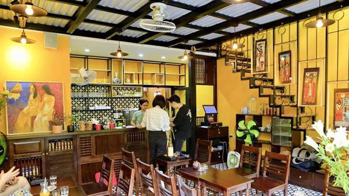 Nhà hàng ăn uống có thể phải đăng ký môi trường tùy vào diện tích. Nhà hàng ăn uống có thể phải đăng ký môi trường tùy vào diện tích.