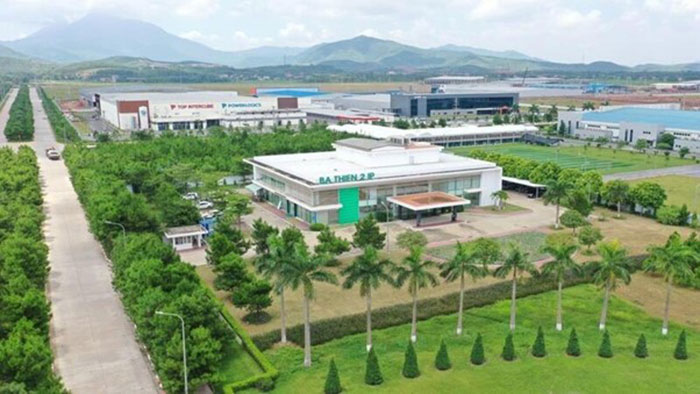 Tại Việt Nam, nhận thức về tầm quan trọng của công nghiệp xanh đã được nâng cao. Tại Việt Nam, nhận thức về tầm quan trọng của công nghiệp xanh đã được nâng cao.