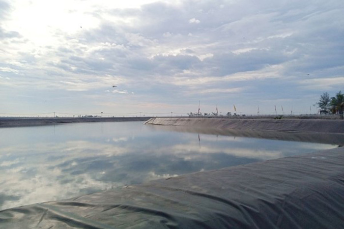 Xây dựng ao lắng đúng kỹ thuật giúp nuôi tôm nước lợ hiệu quả. Xây dựng ao lắng đúng kỹ thuật giúp nuôi tôm nước lợ hiệu quả.