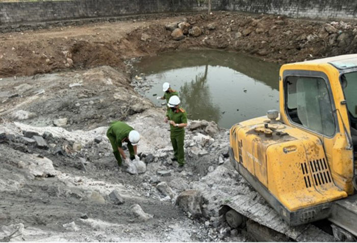 Ô nhiễm môi trường đất là gì? Nguyên nhân, giải pháp 6 Tăng cường giám sát và xử lý các trường hợp vi phạm.